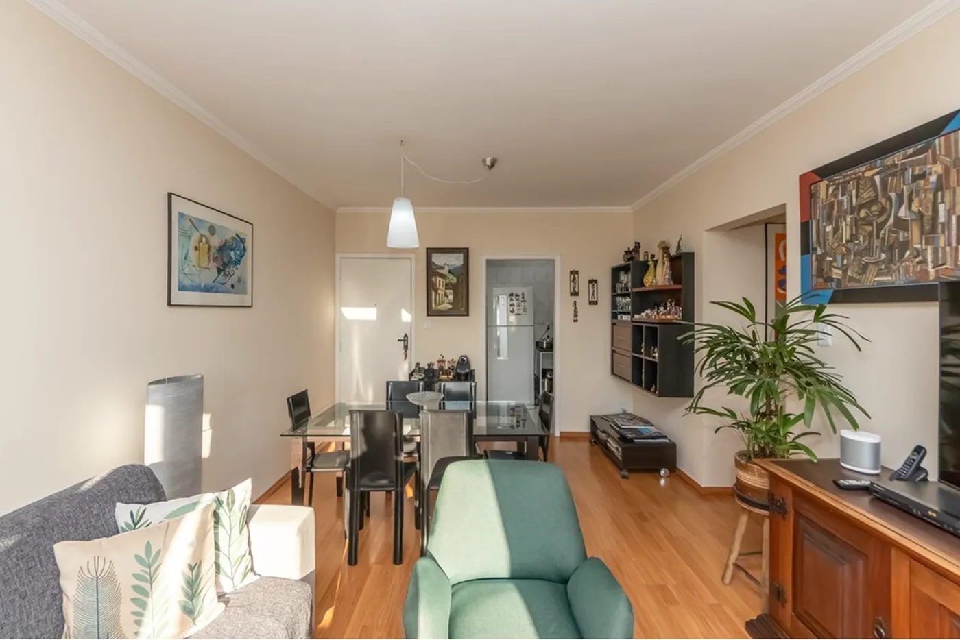 AM 495 Apto 601241033-92 - REMAX Ville Exclusividades