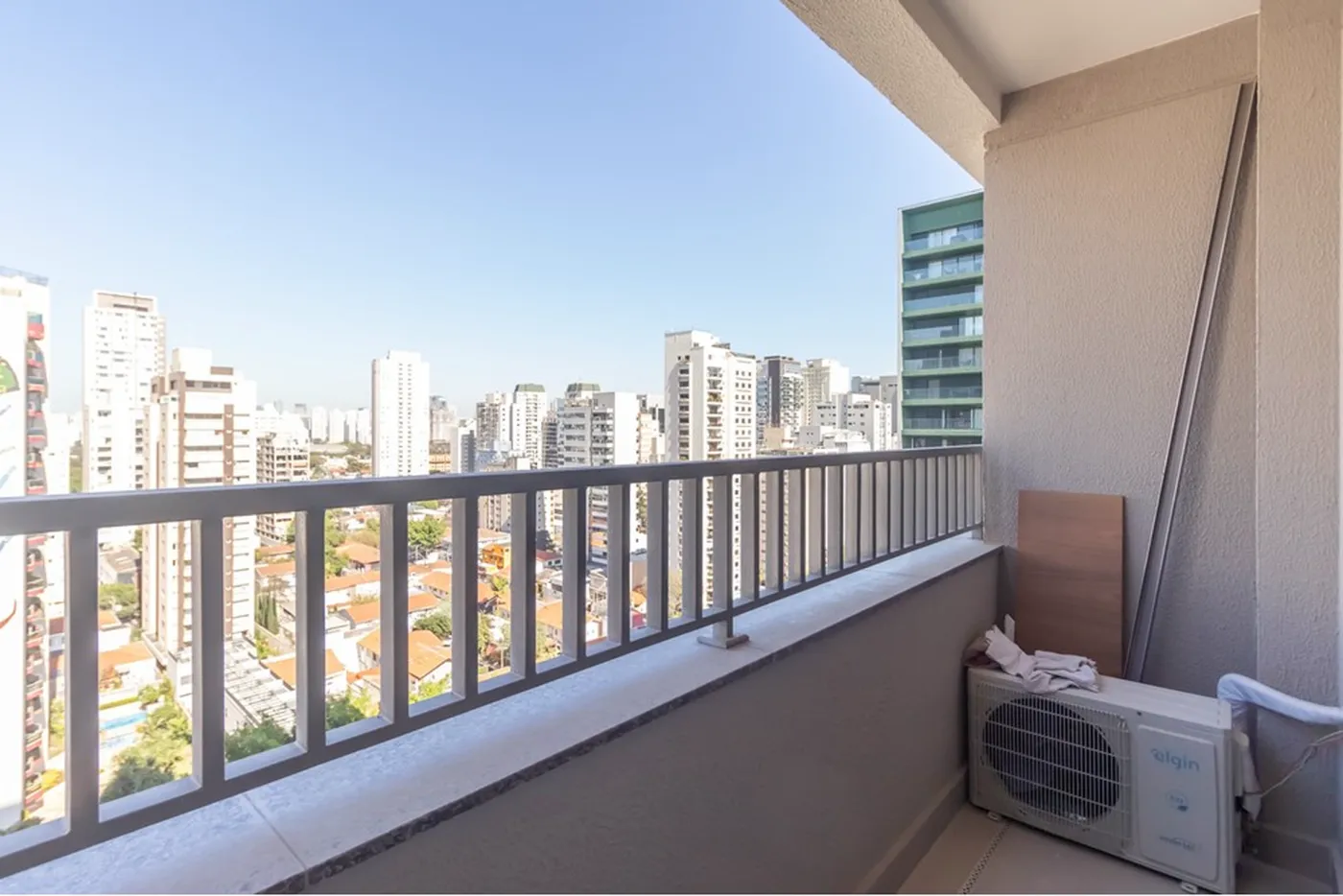 VOQ 550 Apto 601721032-106 - REMAX Front Exclusividades