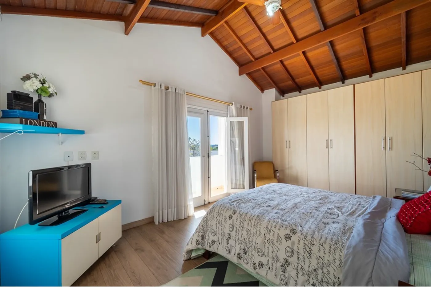 PDFDC 563 Casa 690591004-66 - REMAX Máxima Exclusividades