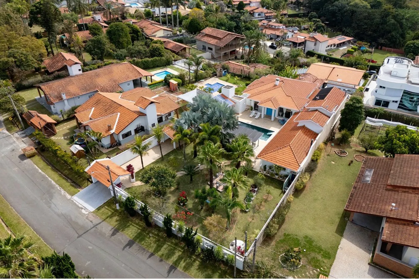 PDFDC 563 Casa 690591004-66 - REMAX Máxima Exclusividades