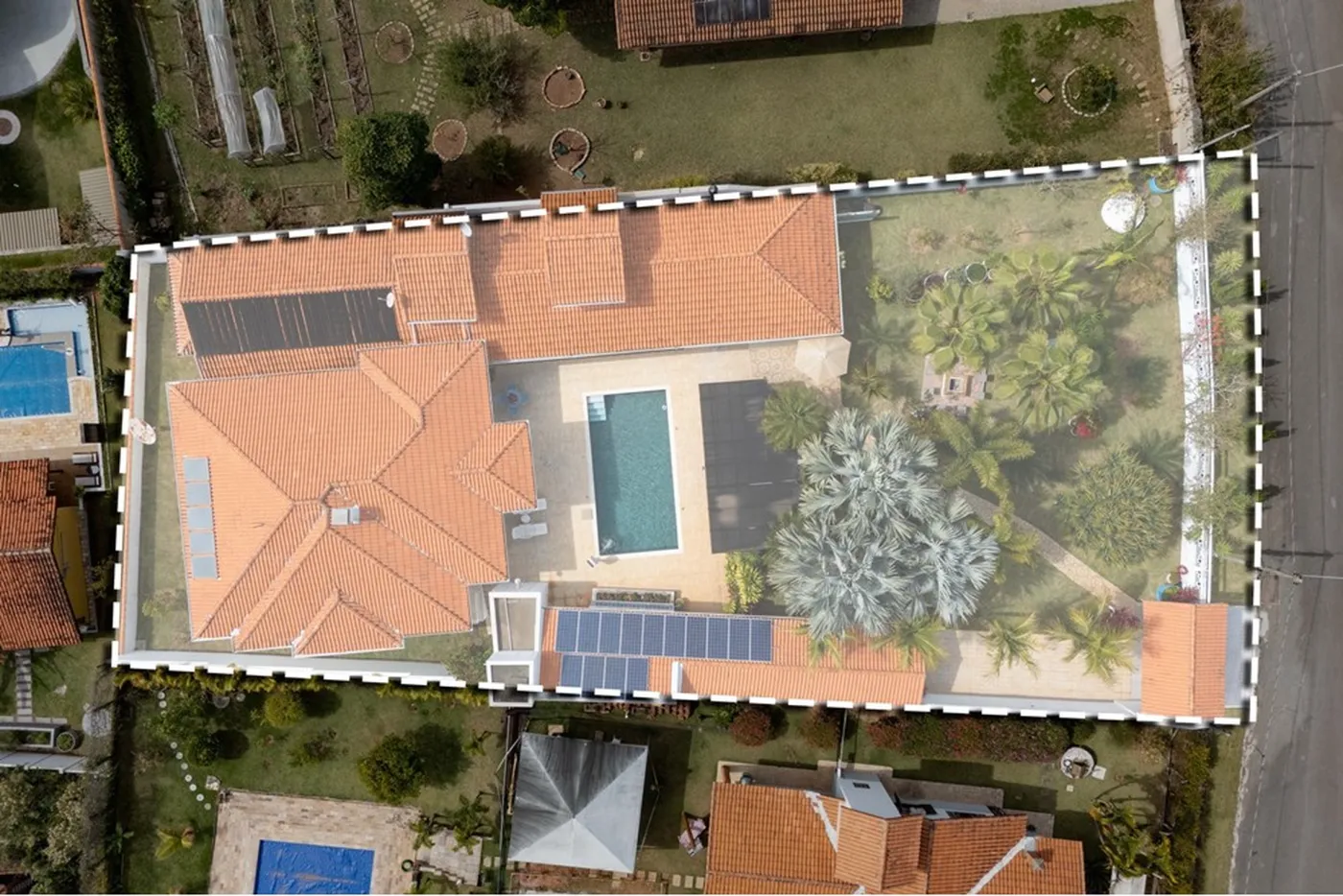 PDFDC 563 Casa 690591004-66 - REMAX Máxima Exclusividades