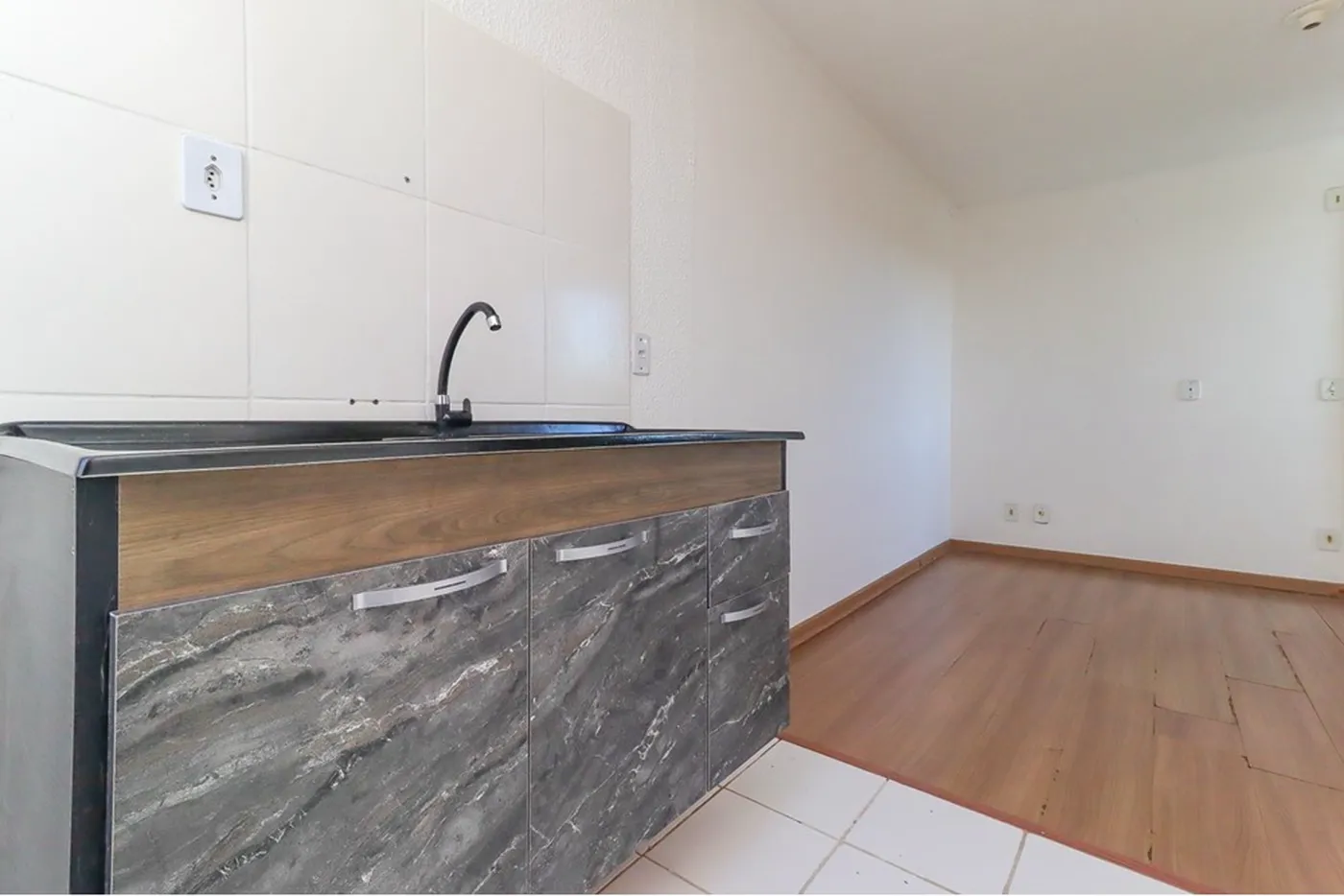 JLJKDO 505 Apto 610101007-37 - REMAX Tri Exclusividades