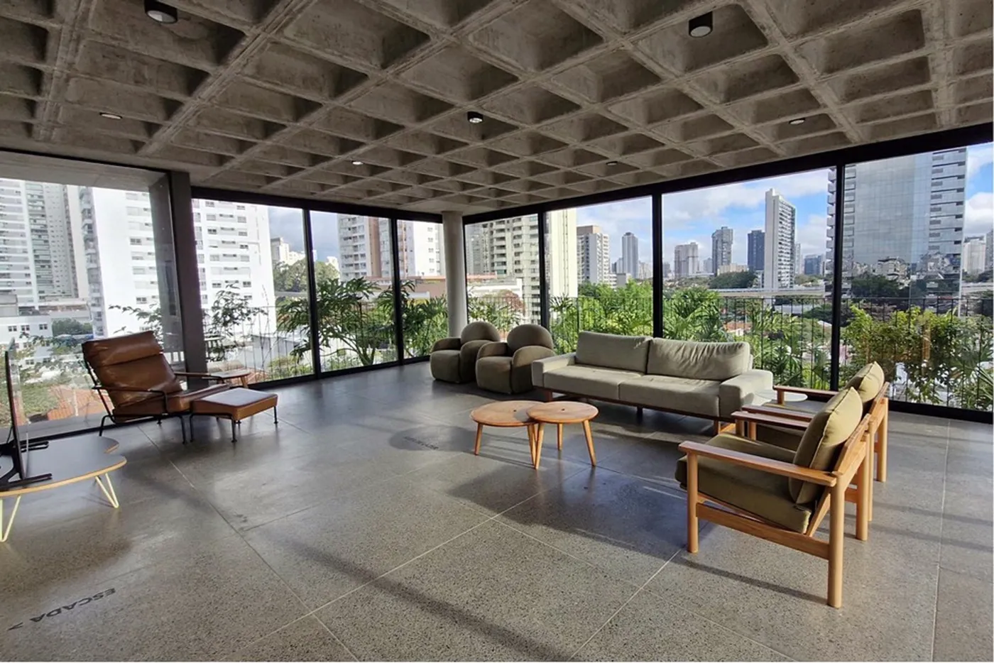 BM 50 Apto 601361053-33 - REMAX Trio Exclusividades
