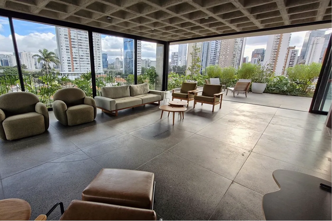 BM 50 Apto 601361053-33 - REMAX Trio Exclusividades