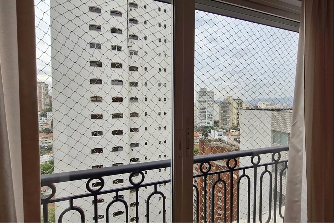 HCB 1250 Apto 601361061-7 - REMAX Trio Exclusividades