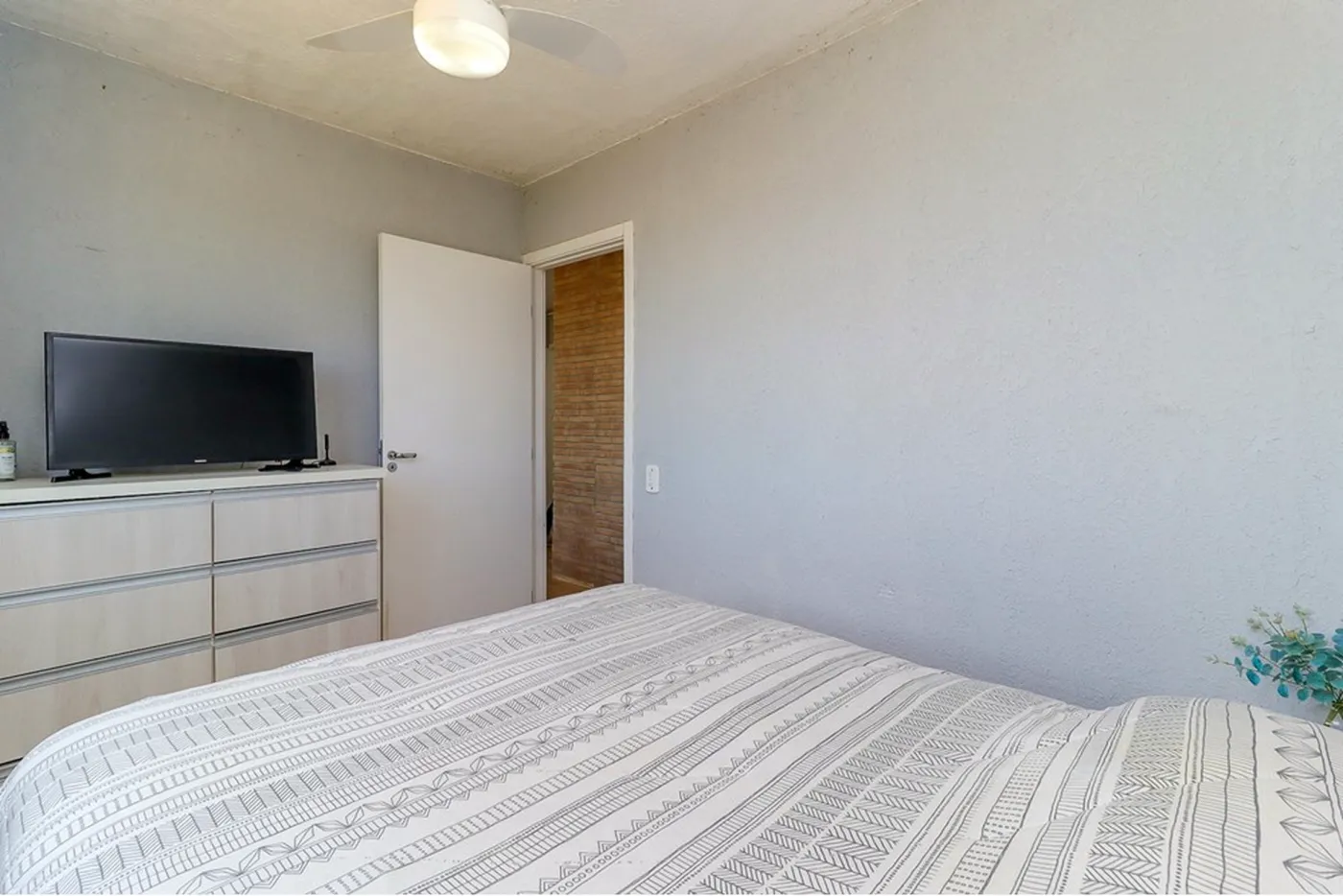 RSPN 931 Apto 610191054-8 - REMAX Casa Sul Exclusividades