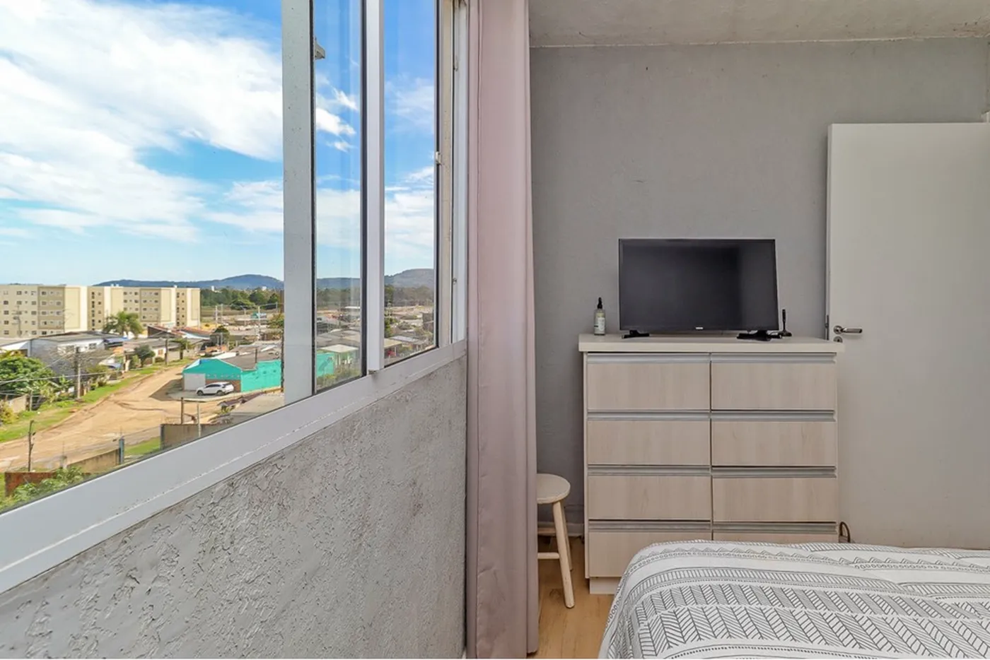 RSPN 931 Apto 610191054-8 - REMAX Casa Sul Exclusividades