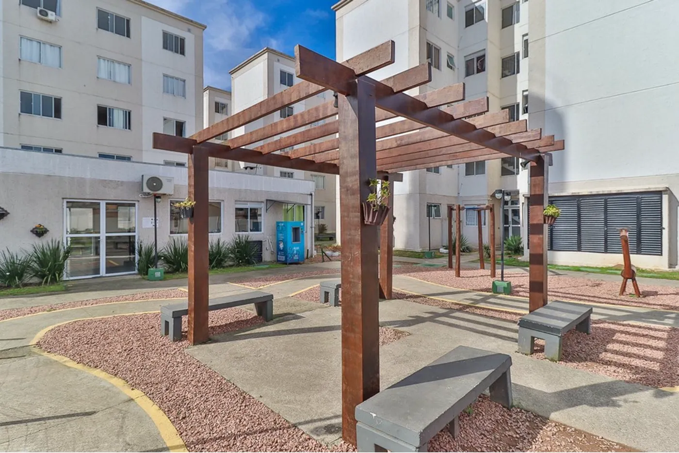 RSPN 931 Apto 610191054-8 - REMAX Casa Sul Exclusividades