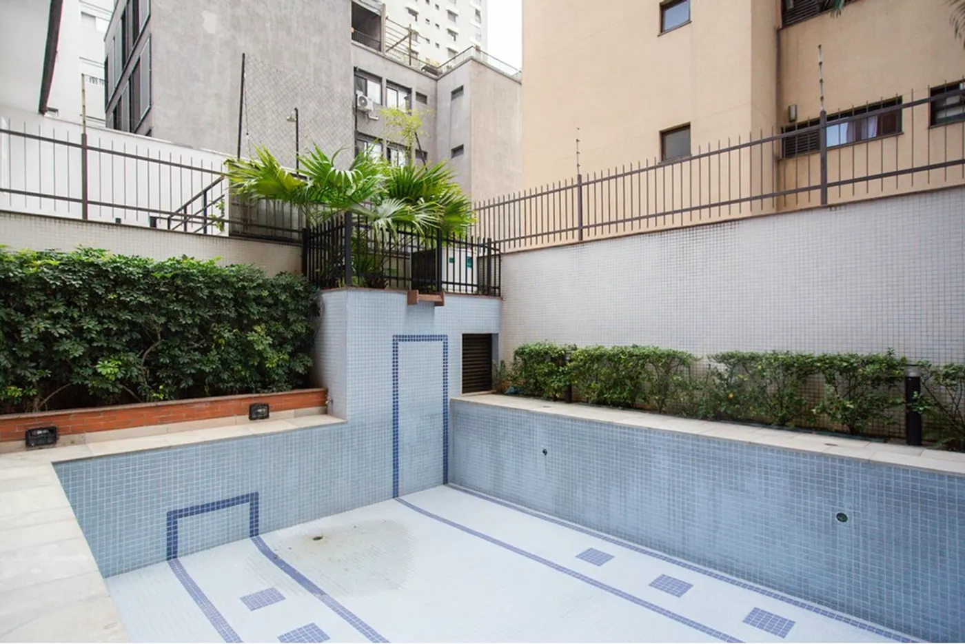 PA 688 Apto 601081090-15 - REMAX Lepex Exclusividades
