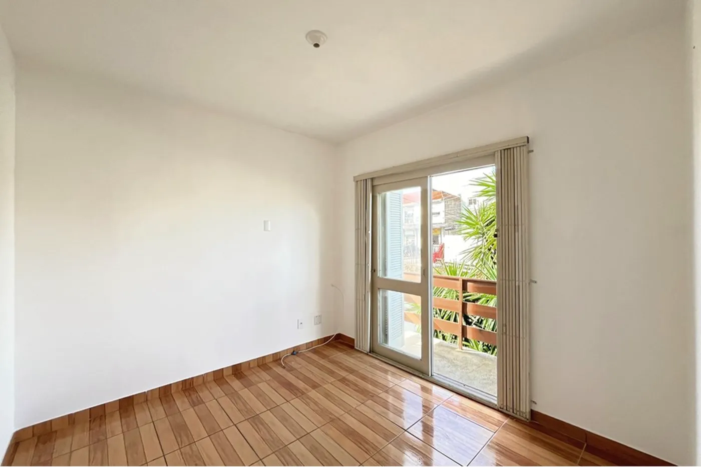 TN 700 Apto 610101004-56 - REMAX Tri Exclusividades