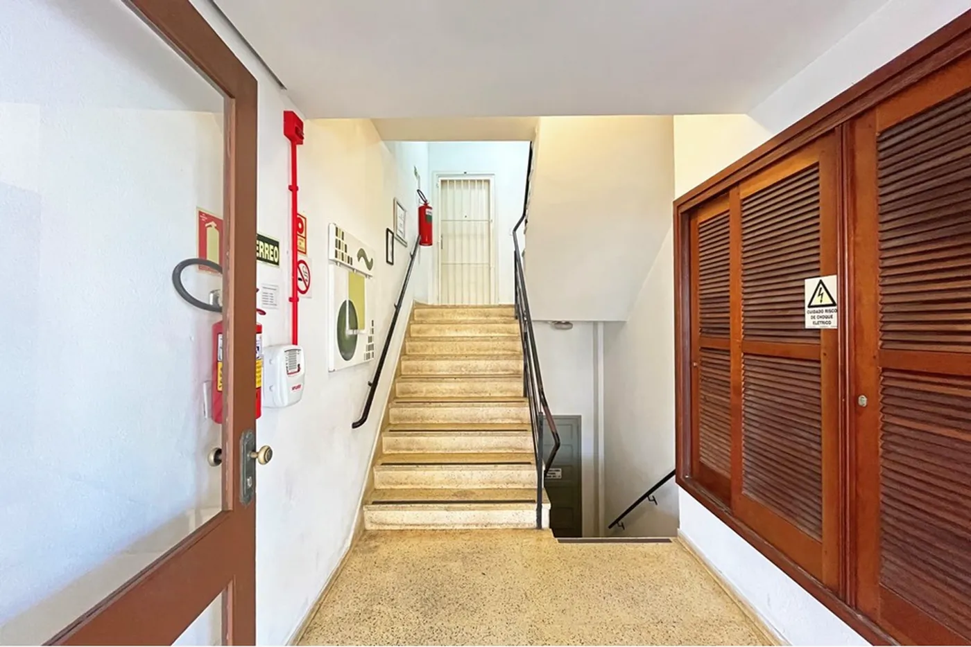 TN 700 Apto 610101004-56 - REMAX Tri Exclusividades