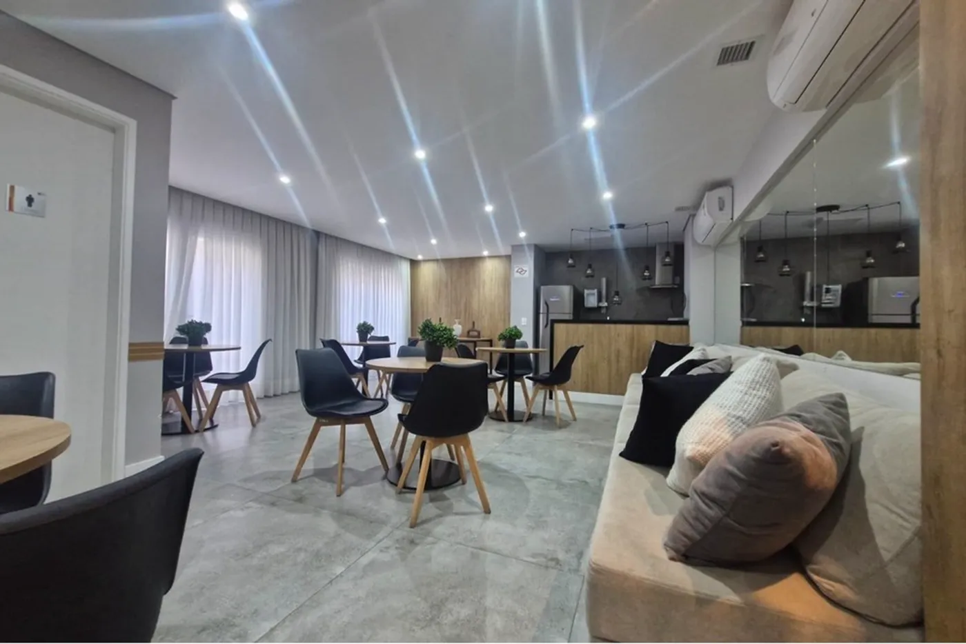 VEE 472 Apto 602291018-167 - REMAX B12 Exclusividades