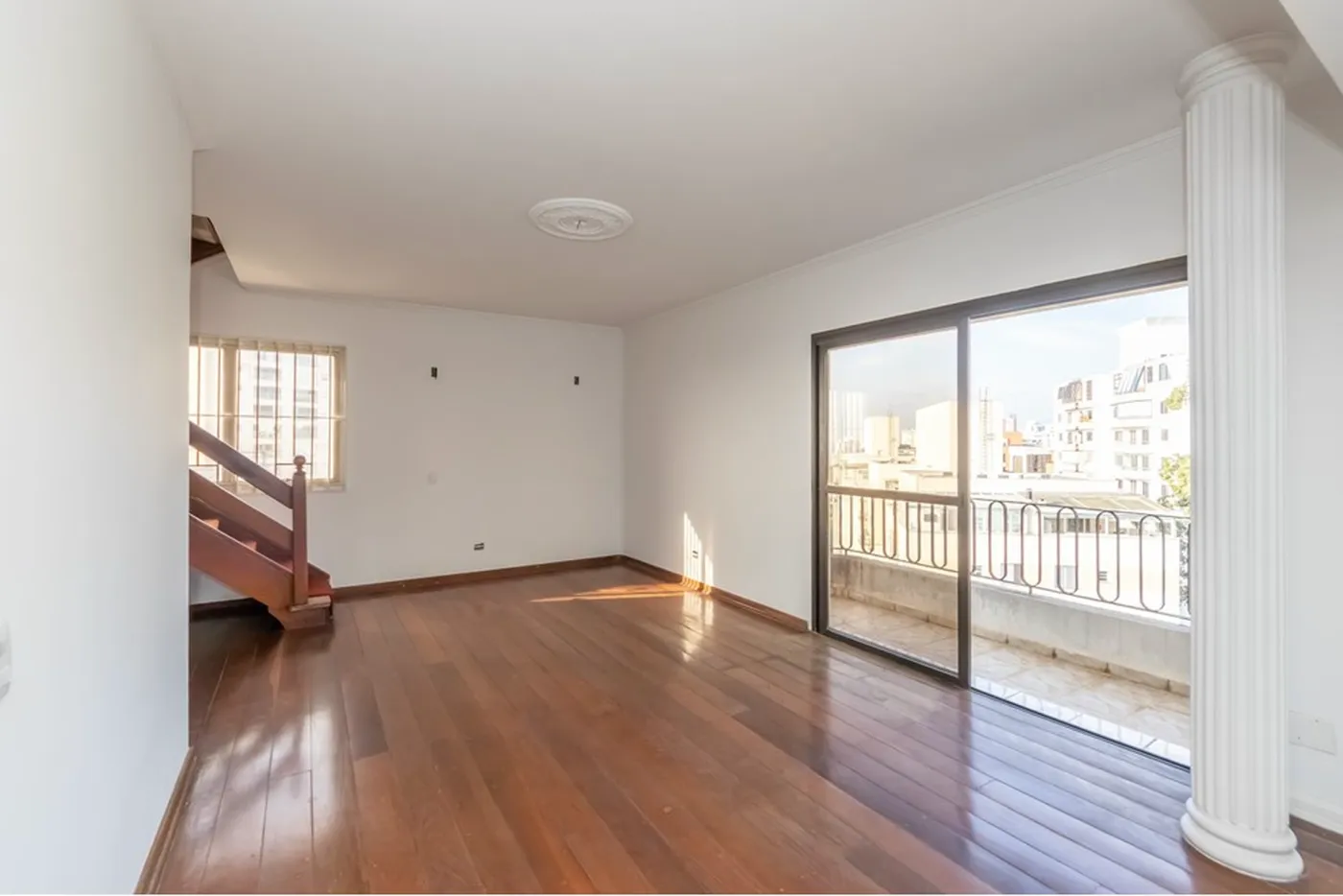 VAA 172 Apto 601721052-3 - REMAX Front Exclusividades