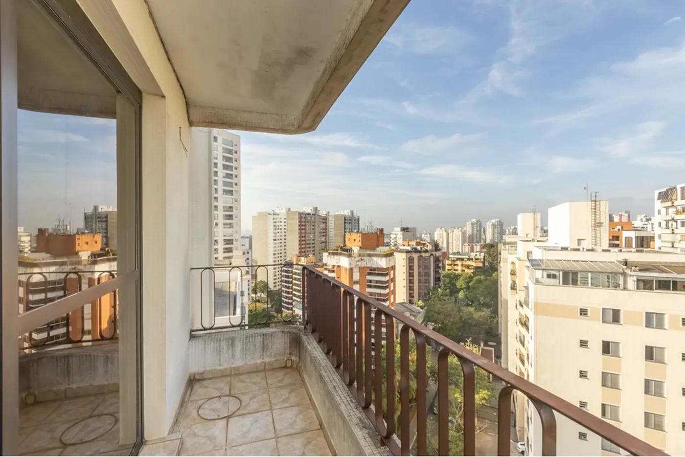 VAA 172 Apto 601721052-3 - REMAX Front Exclusividades