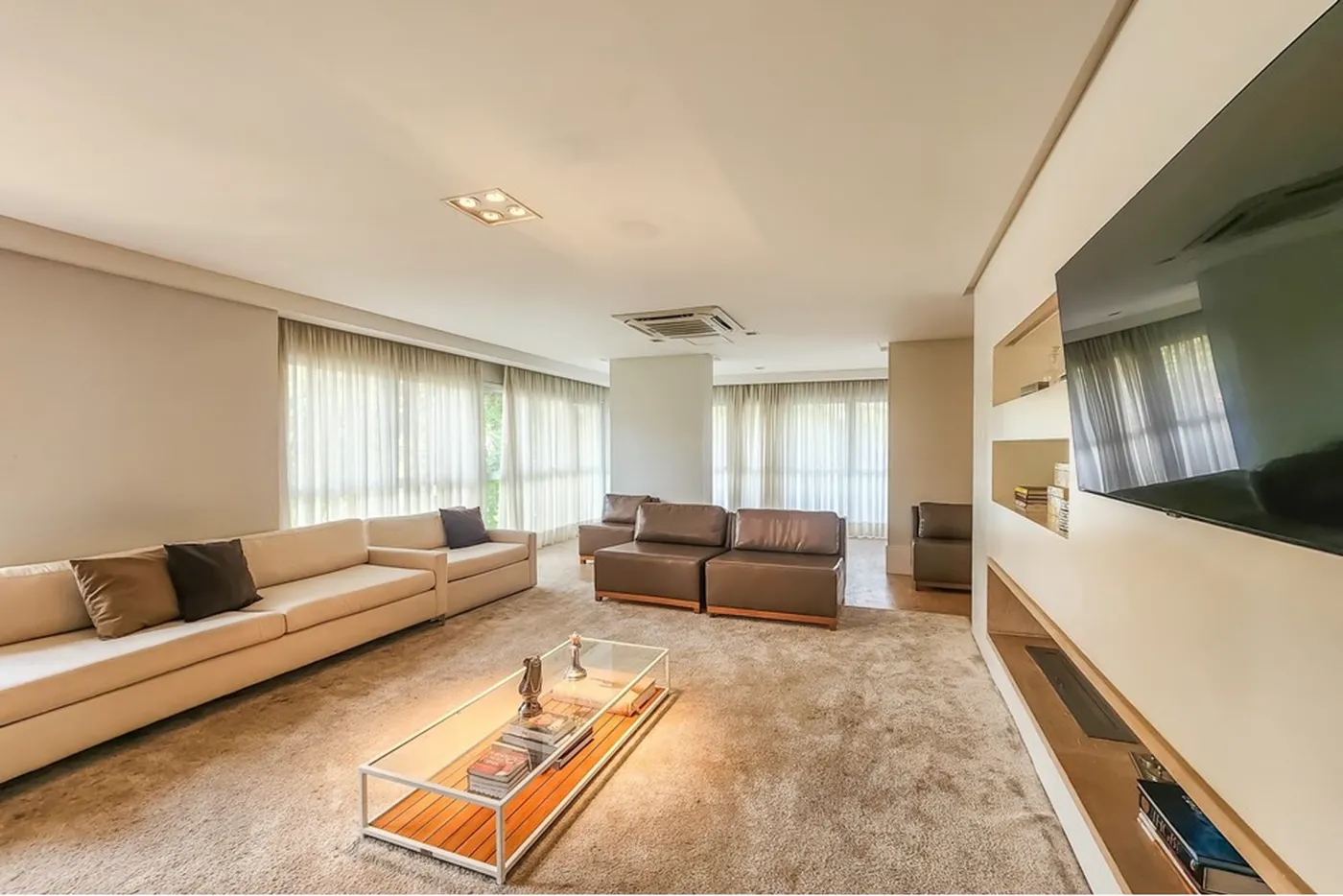 BNY 161 Apto 602221002-35 - REMAX Galeria Exclusividades
