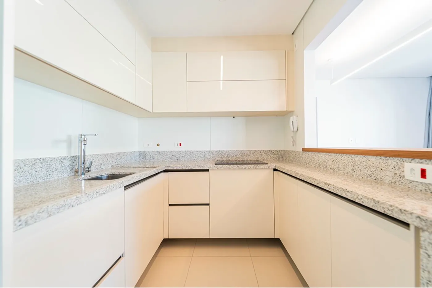 VONC 147 Apto 601301082-12 - Remax Studio 76 Exclusividades