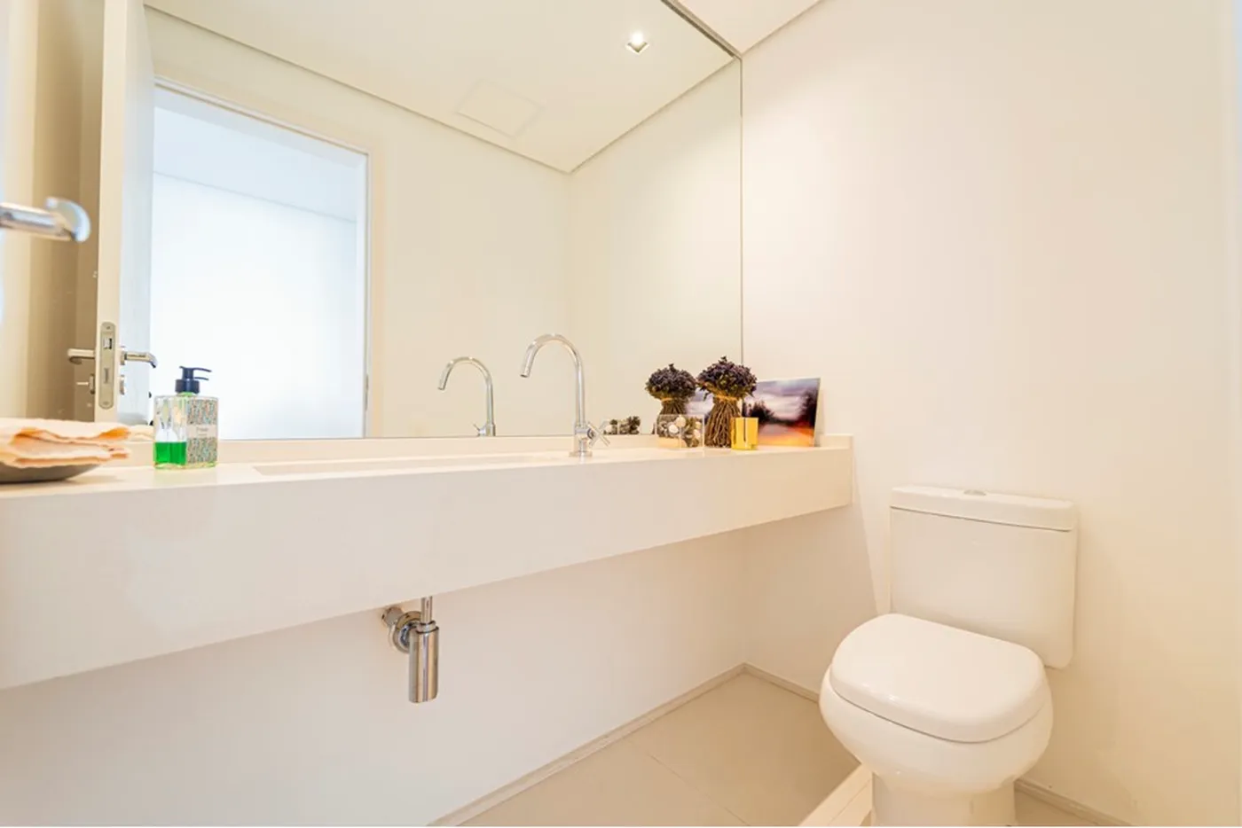 VONC 147 Apto 601301082-12 - Remax Studio 76 Exclusividades