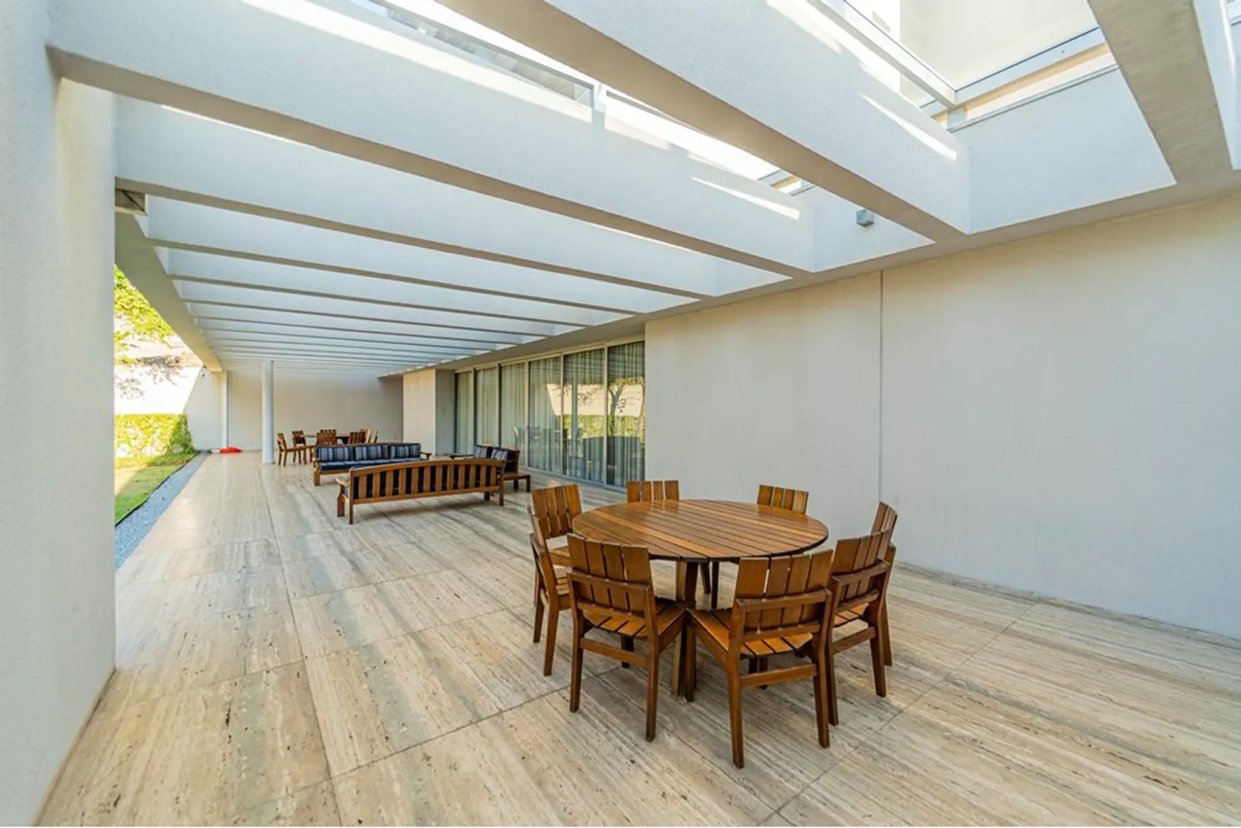 VONC 147 Apto 601301082-12 - Remax Studio 76 Exclusividades