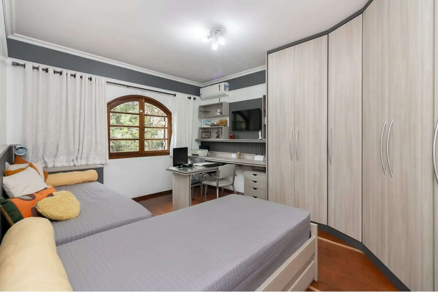 JVBCT 524 Casa 602291020-33 - REMAX B12 Exclusividades