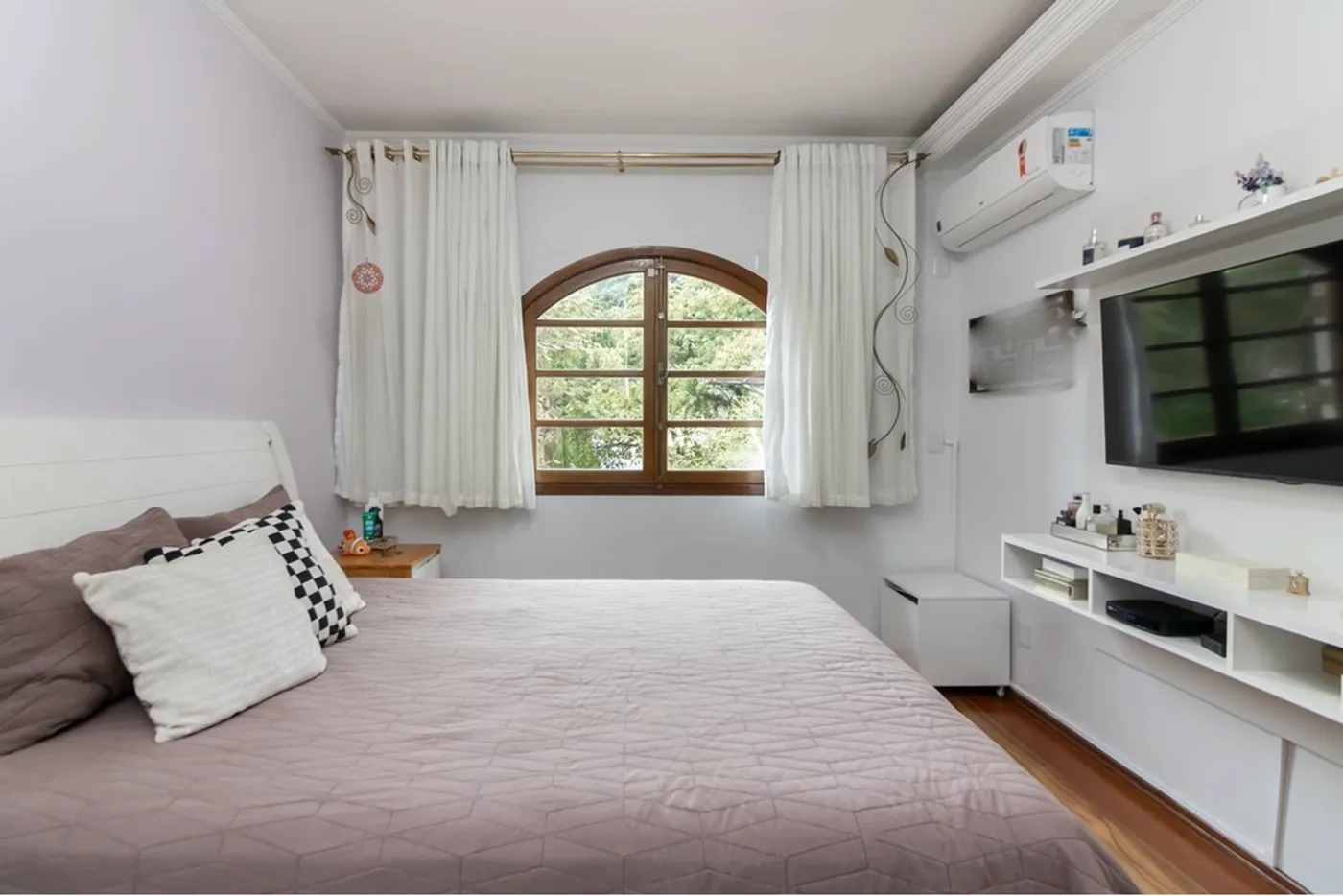 JVBCT 524 Casa 602291020-33 - REMAX B12 Exclusividades
