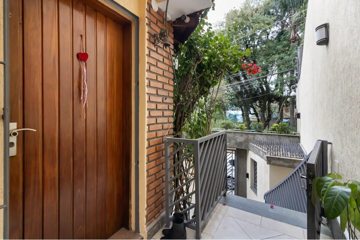 JVBCT 524 Casa 602291020-33 - REMAX B12 Exclusividades