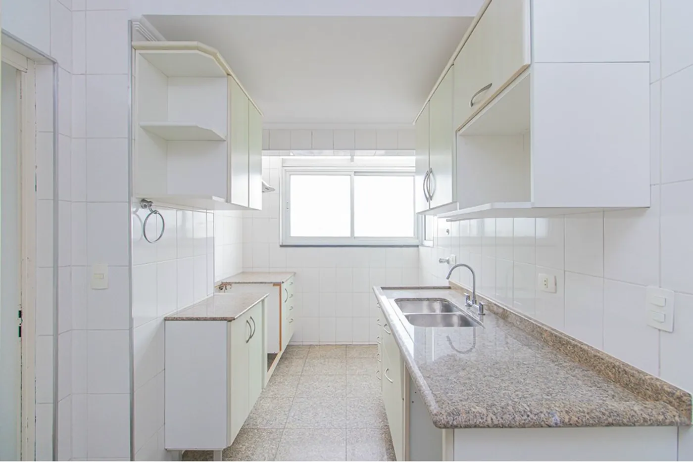 HH 870 Apto 601081011-69 - REMAX Lepex Exclusividades