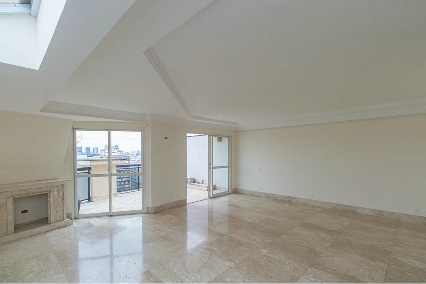 HH 870 Apto 601081011-69 - REMAX Lepex Exclusividades