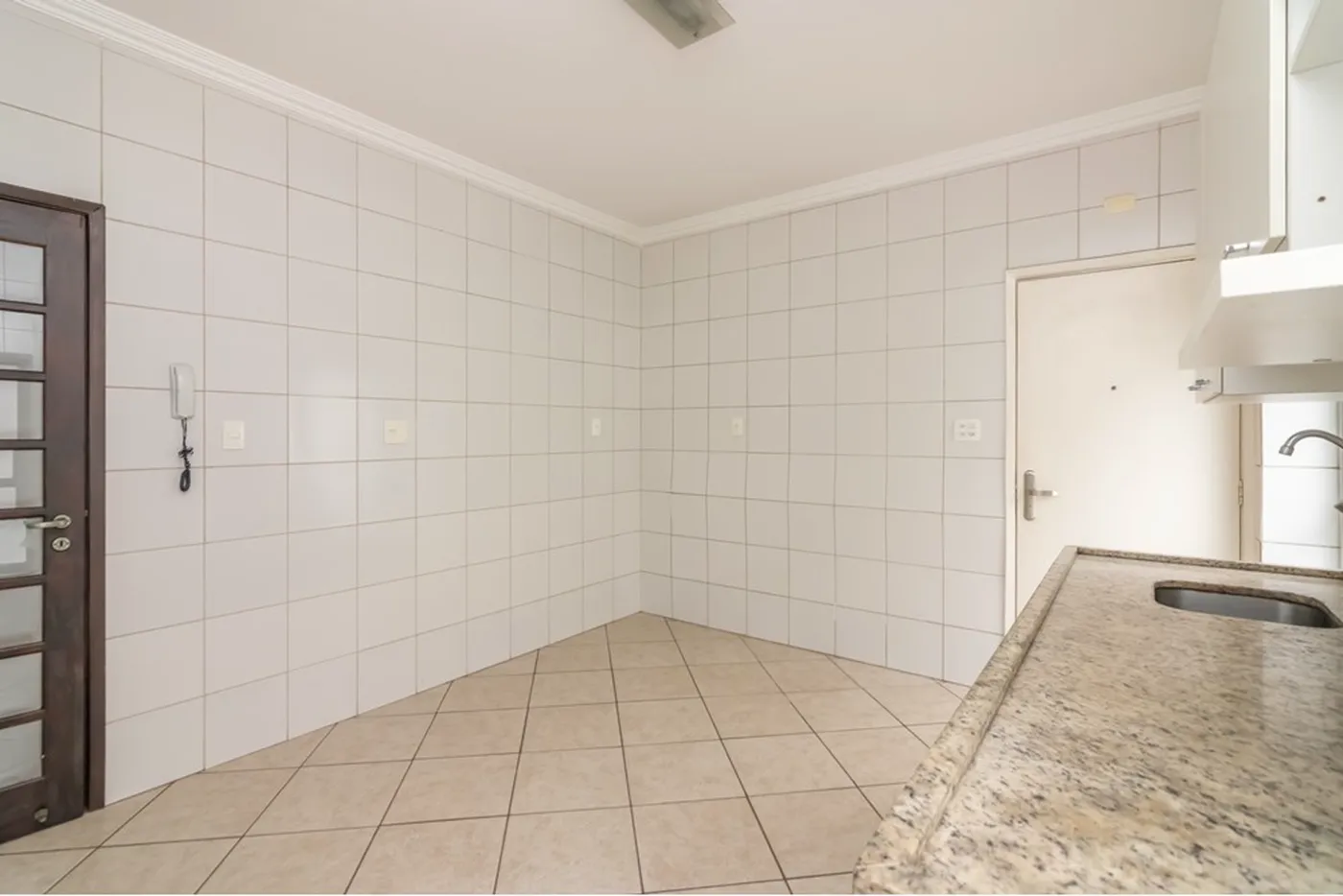 HBDI 709 Apto 601081048-33 - REMAX Lepex Exclusividades