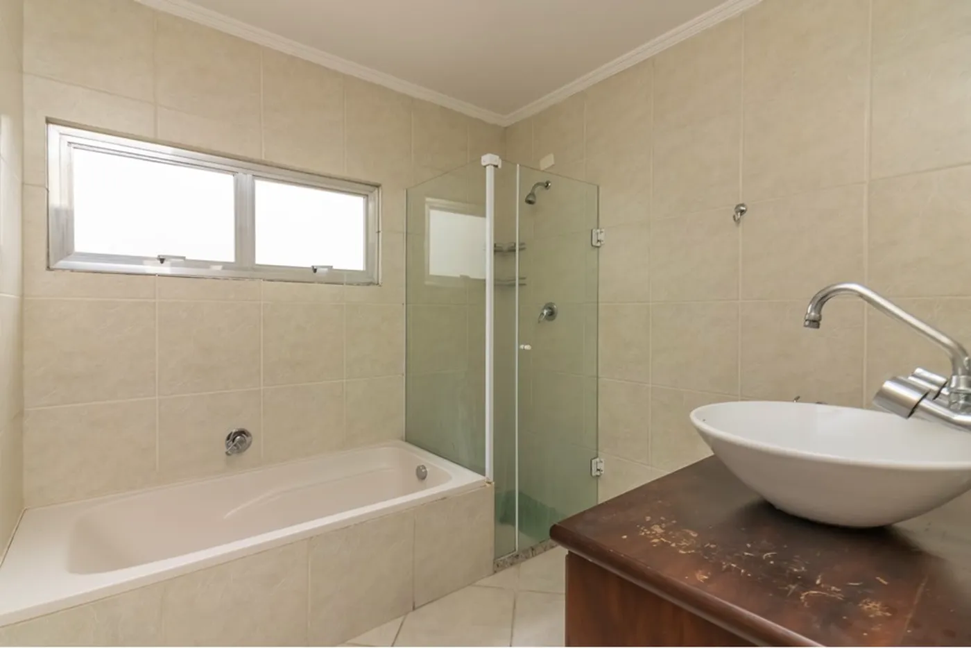 HBDI 709 Apto 601081048-33 - REMAX Lepex Exclusividades