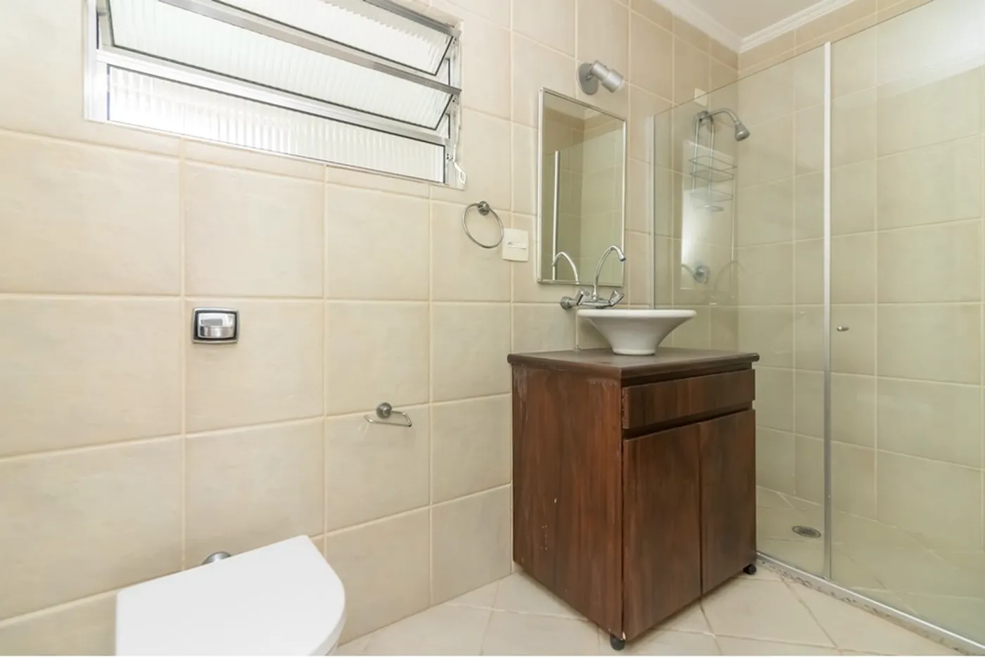 HBDI 709 Apto 601081048-33 - REMAX Lepex Exclusividades