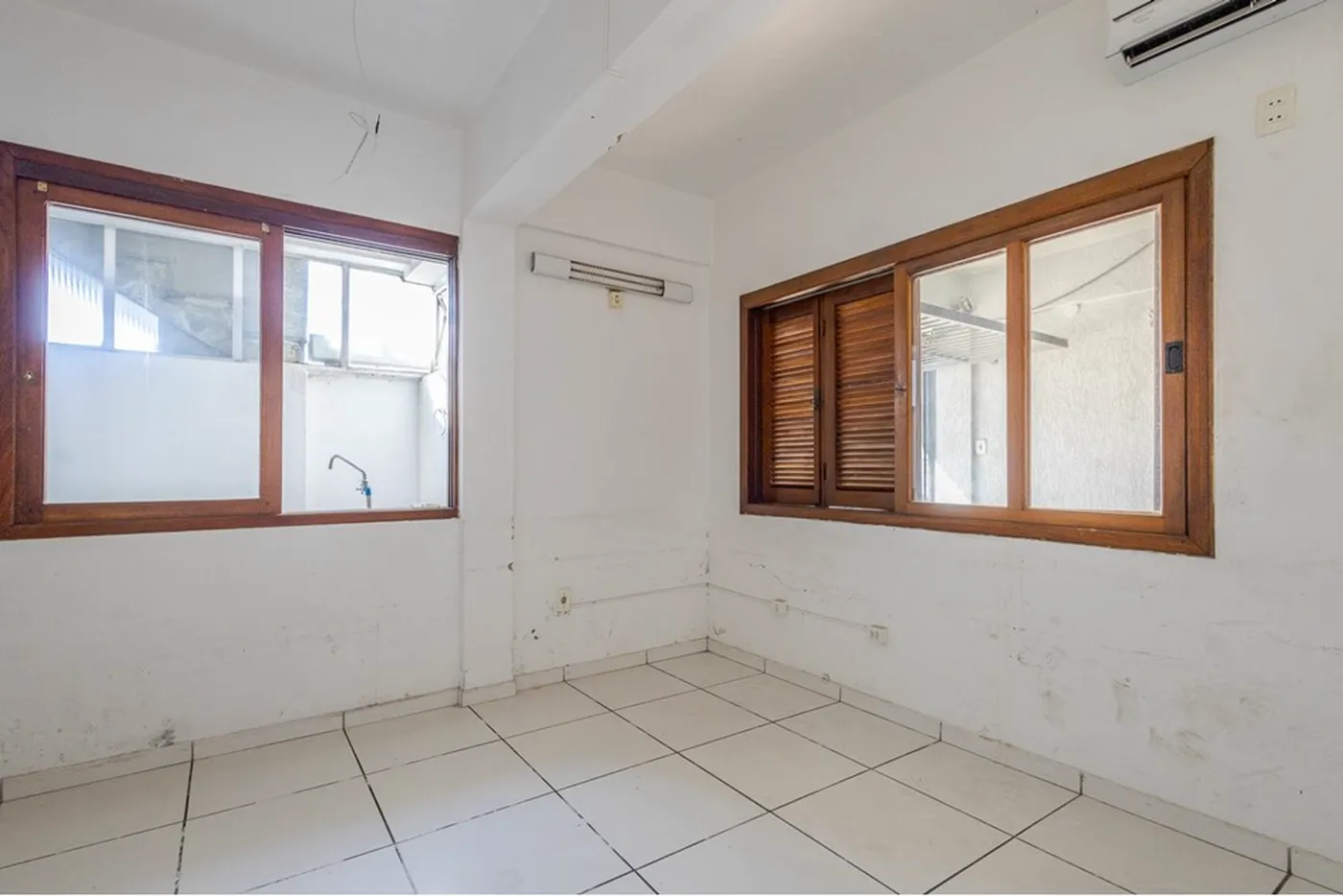 HL 1938 Casa 612531046-162 - Remax MC3 Exclusividades