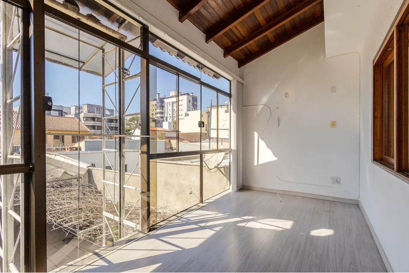 HL 1938 Casa 612531046-162 - Remax MC3 Exclusividades
