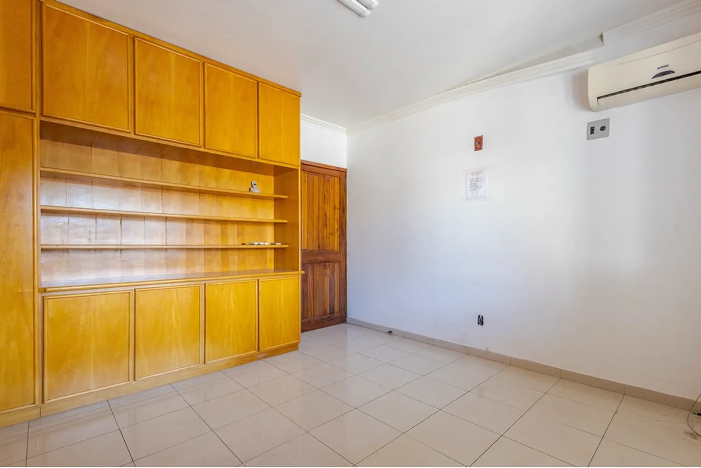 HL 1938 Casa 612531046-162 - Remax MC3 Exclusividades