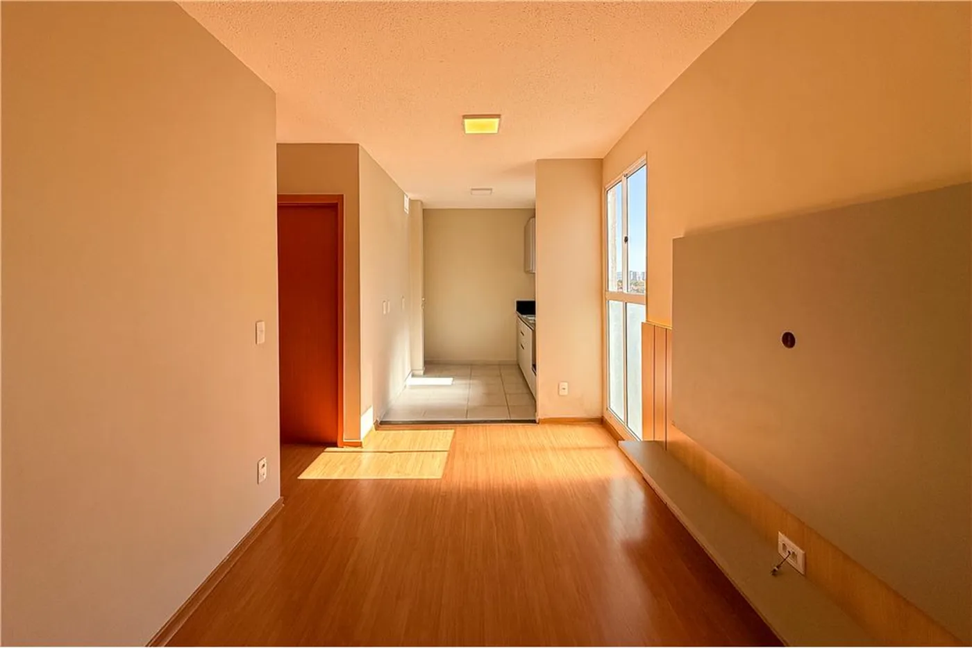 EVA 425 Apto 612651009-66 - REMAX Pillares Exclusividades