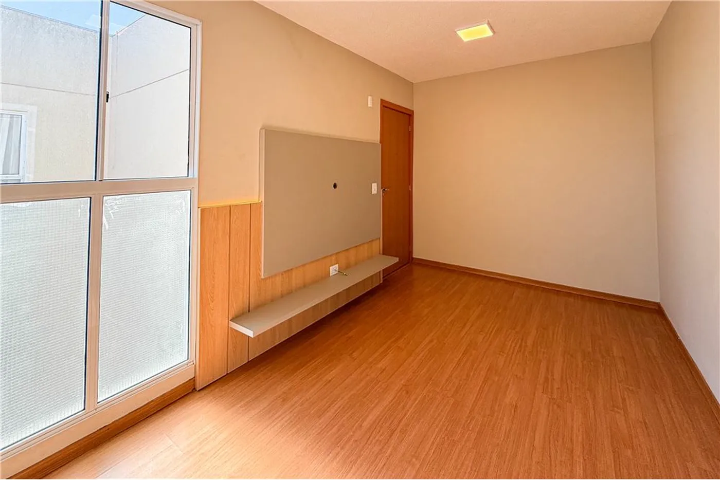 EVA 425 Apto 612651009-66 - REMAX Pillares Exclusividades