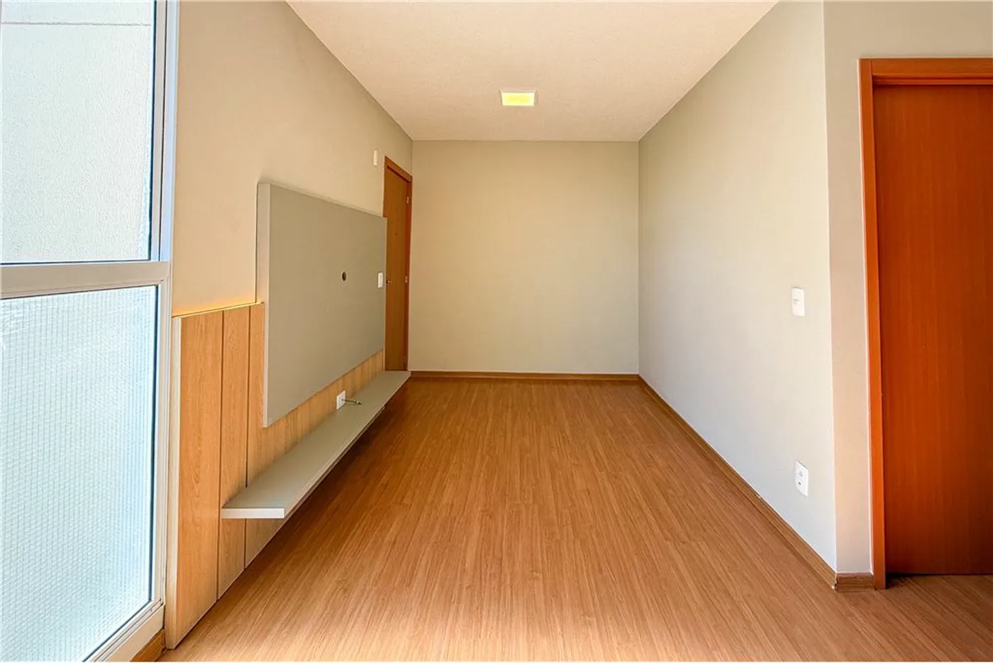 EVA 425 Apto 612651009-66 - REMAX Pillares Exclusividades