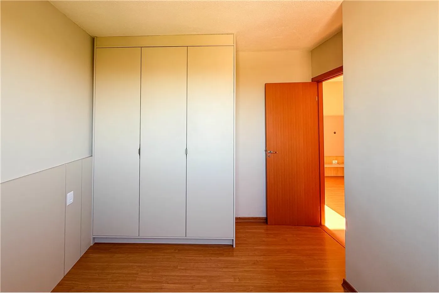 EVA 425 Apto 612651009-66 - REMAX Pillares Exclusividades