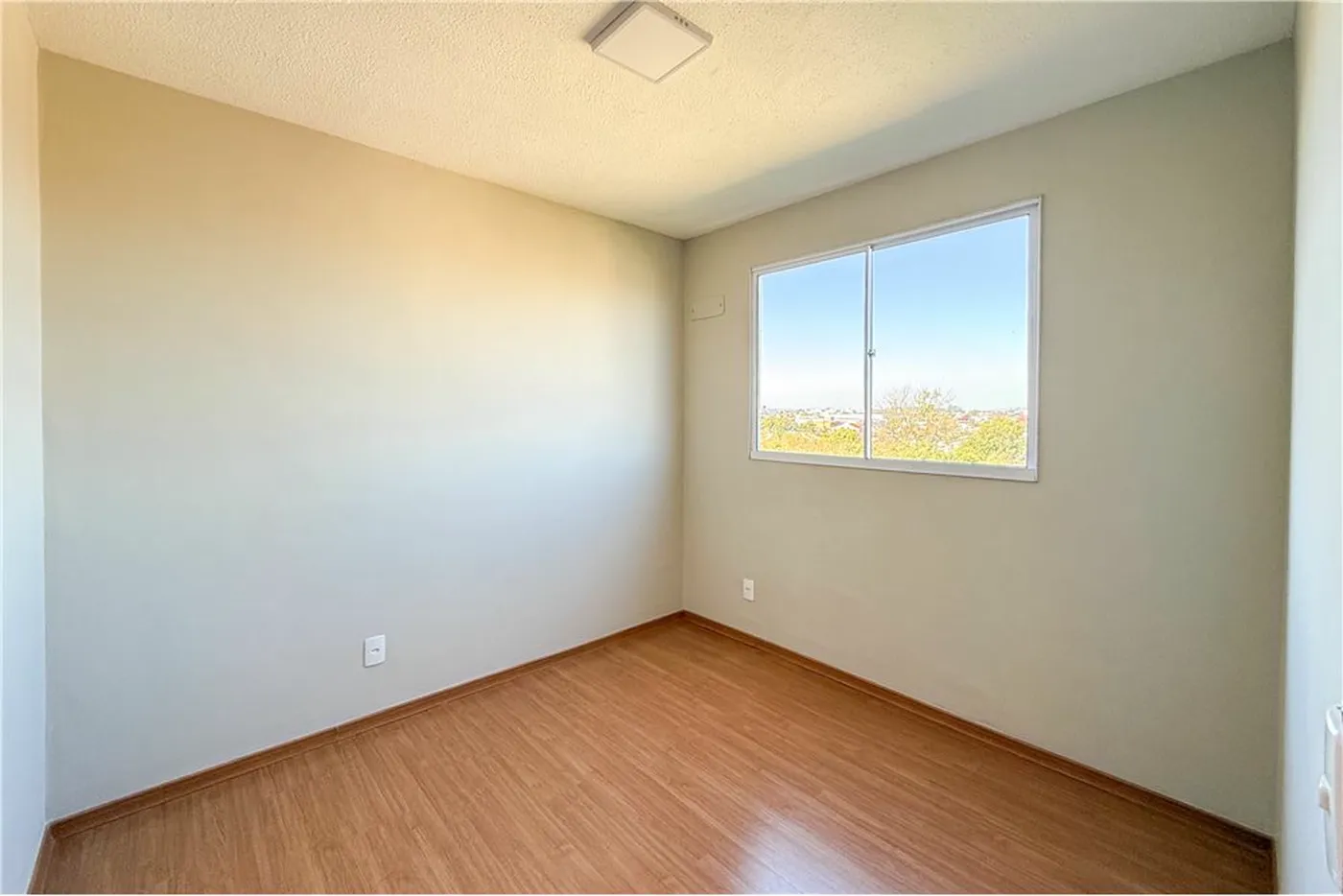 EVA 425 Apto 612651009-66 - REMAX Pillares Exclusividades