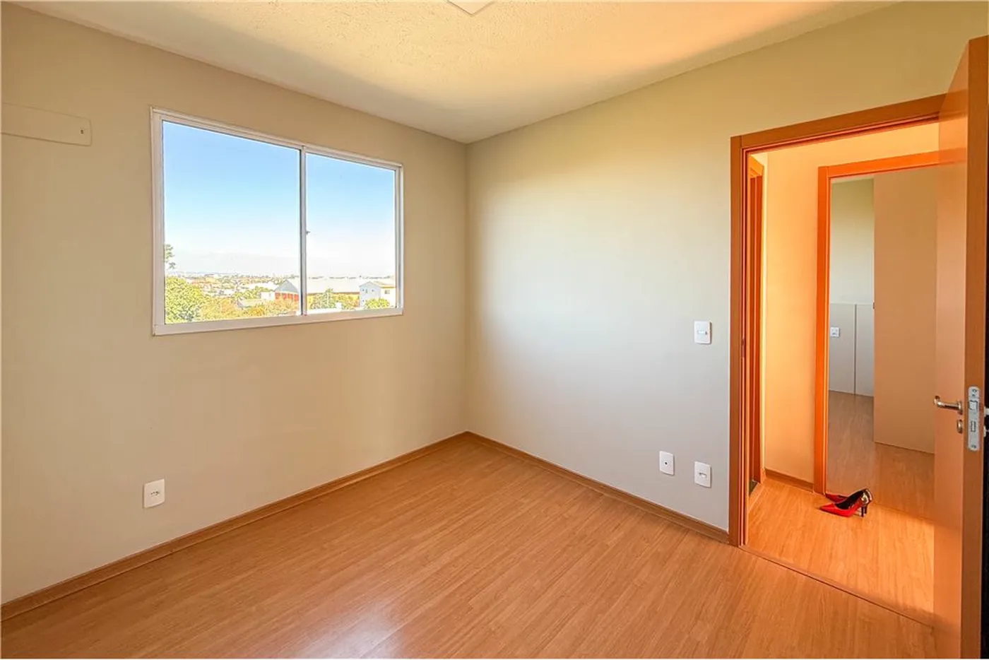 EVA 425 Apto 612651009-66 - REMAX Pillares Exclusividades