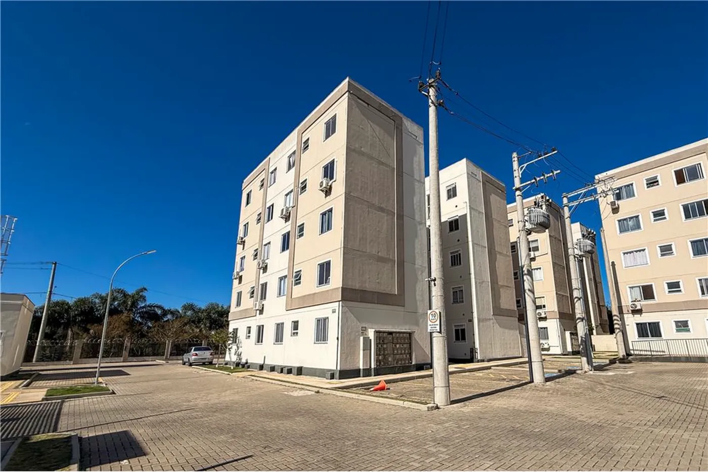 EVA 425 Apto 612651009-66 - REMAX Pillares Exclusividades