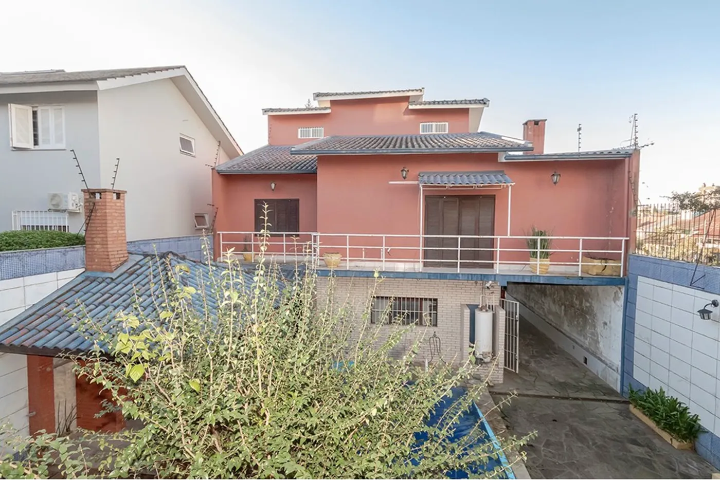 JPJH 113 610291021-176 - REMAX Capital Park Exclusividades