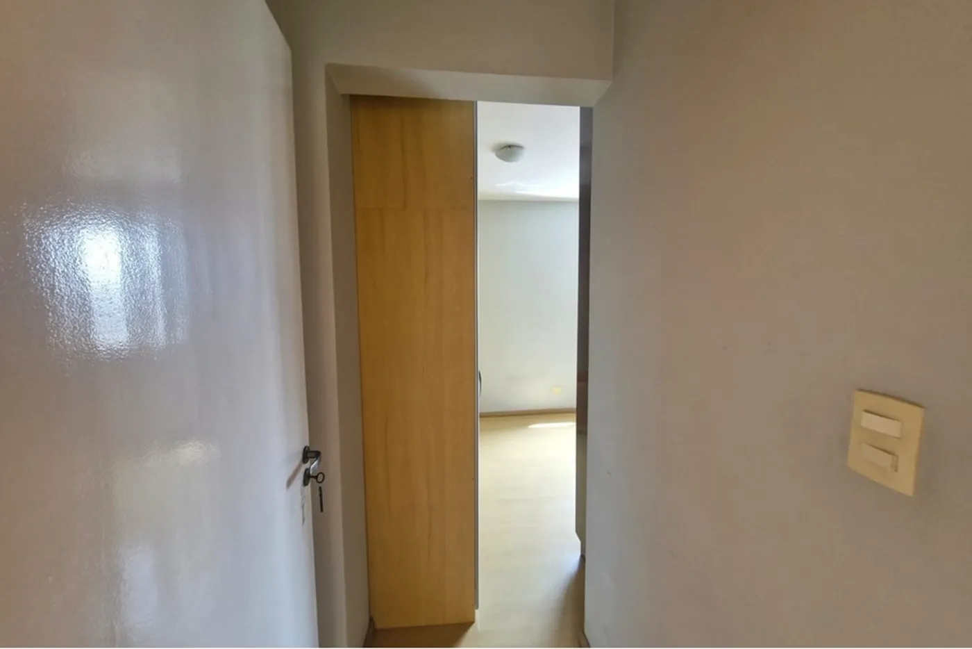 TA 563 Apto 602291018-169 - REMAX B12 Exclusividades TA 563 Apto 602291018-169 - REMAX B12 Exclusividades