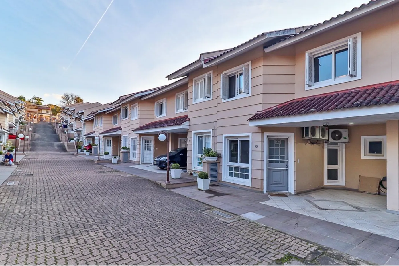 NCL 564 Casa 610191042-210 - REMAX Casa Sul Exclusividades
