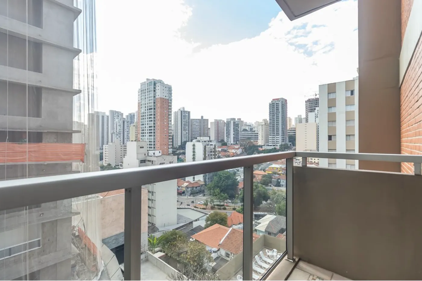 PC 253 Apto 601721030-32 - REMAX Front Exclusividades