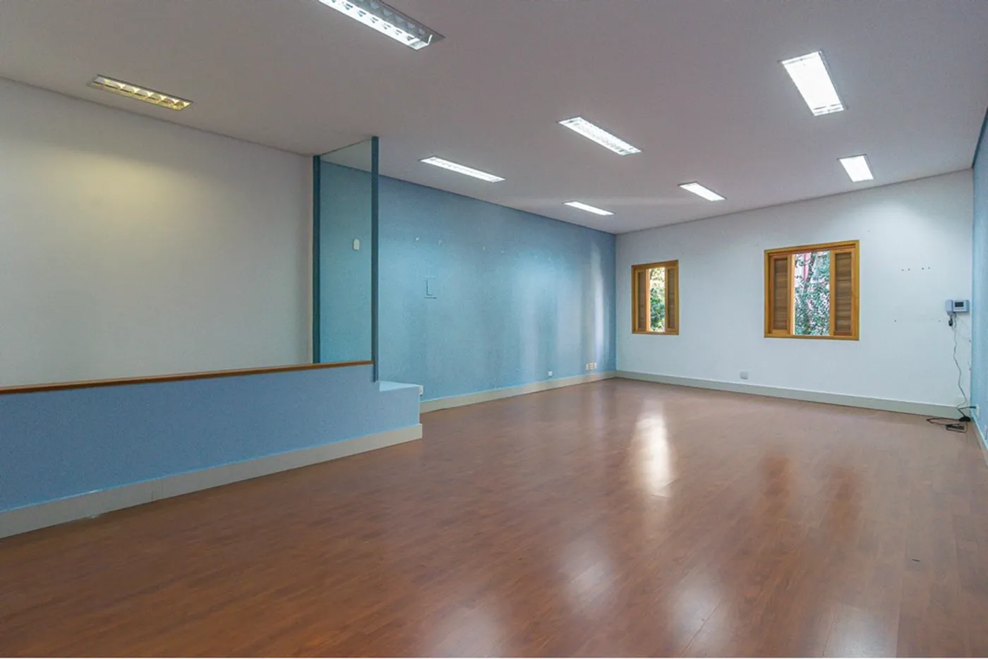 HA 134 Sala 601081007-109 - REMAX Lepex Exclusividades
