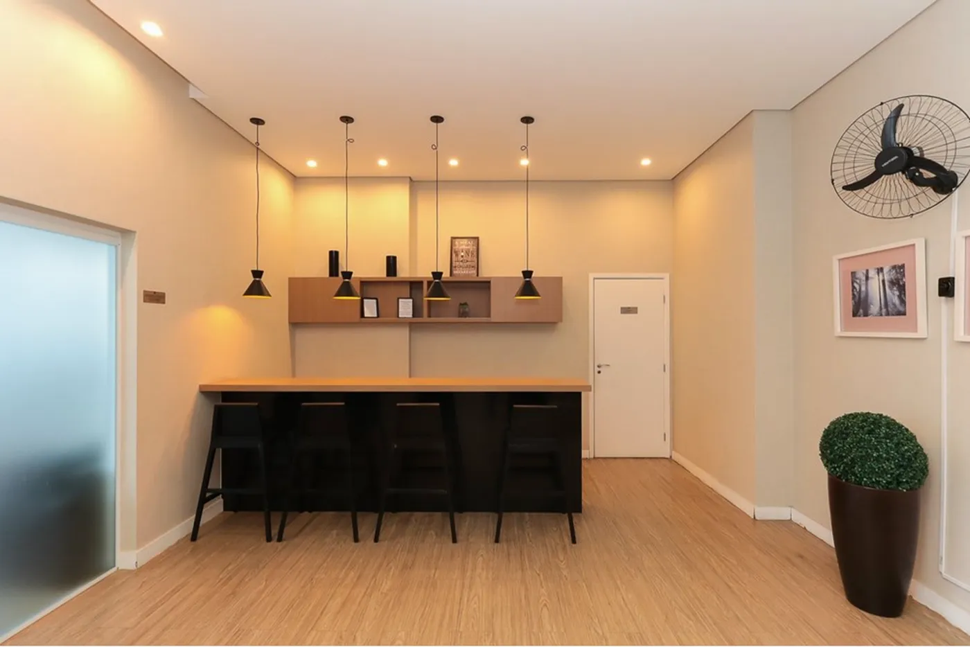 VDBFDRM 99 Apto 601081081-16 - REMAX Lepex Exclusividades