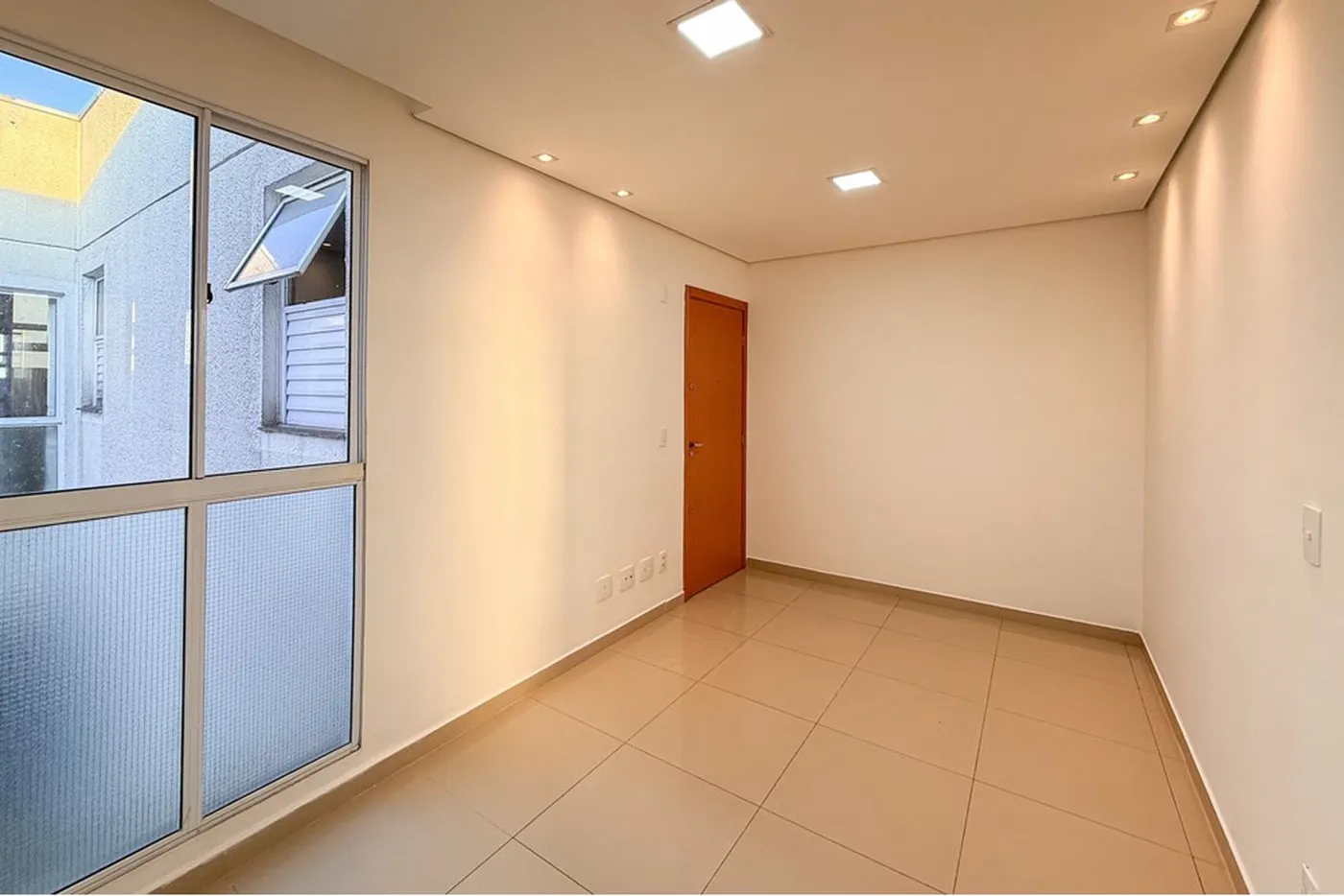 EVRRDSC 196 Apto 612651033-95 - REMAX Pillares Exclusividades
