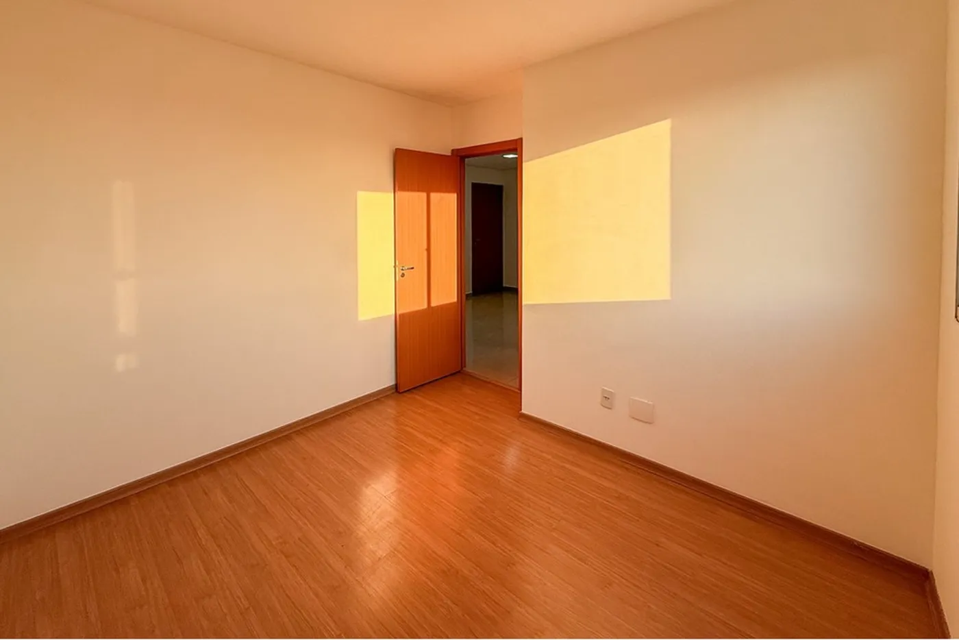 EVRRDSC 196 Apto 612651033-95 - REMAX Pillares Exclusividades