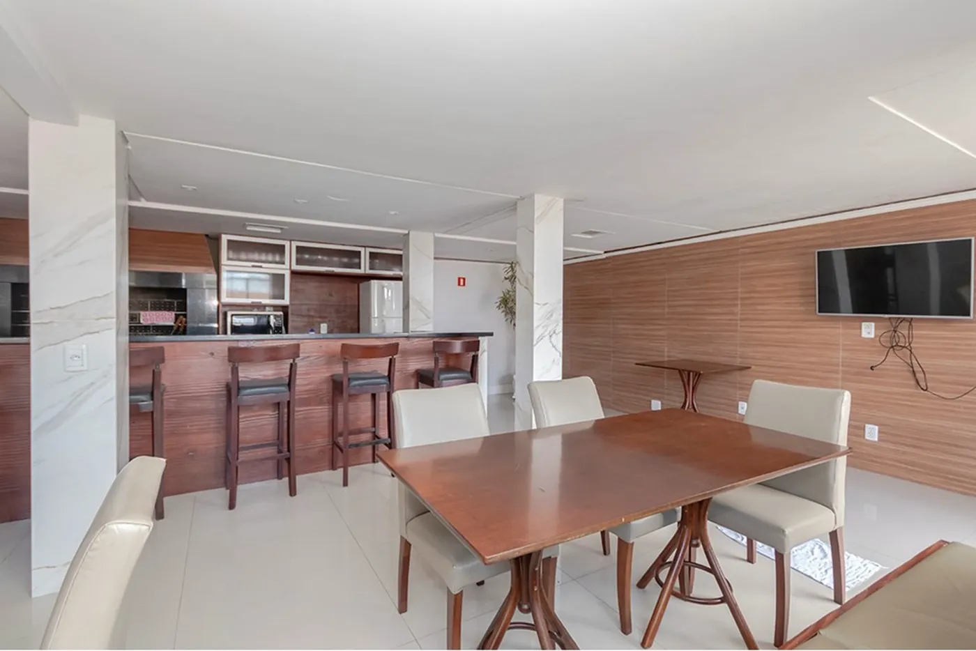 STC 735 Casa 612521072-21 - REMAX Place Exclusividades