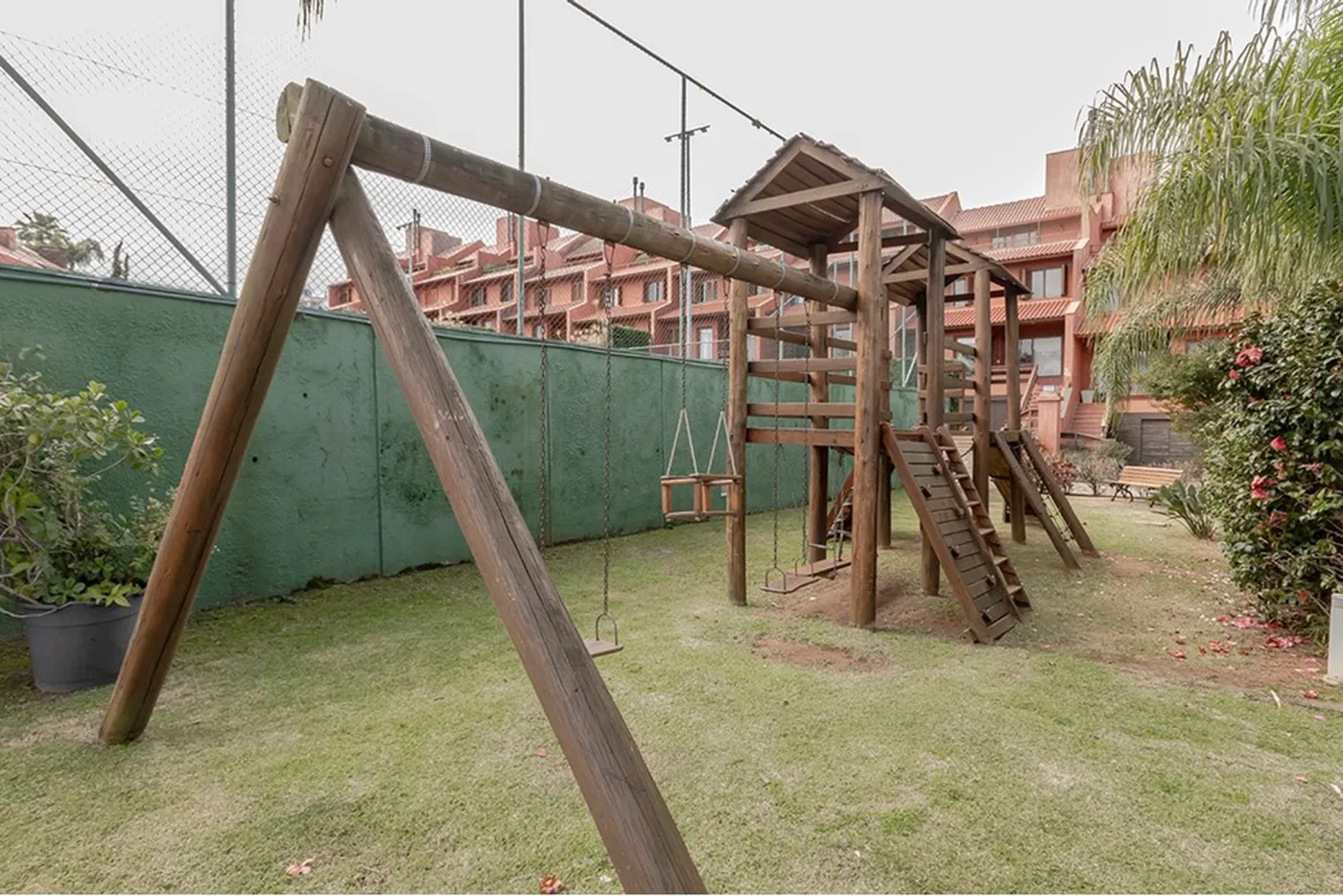 STC 735 Casa 612521072-21 - REMAX Place Exclusividades